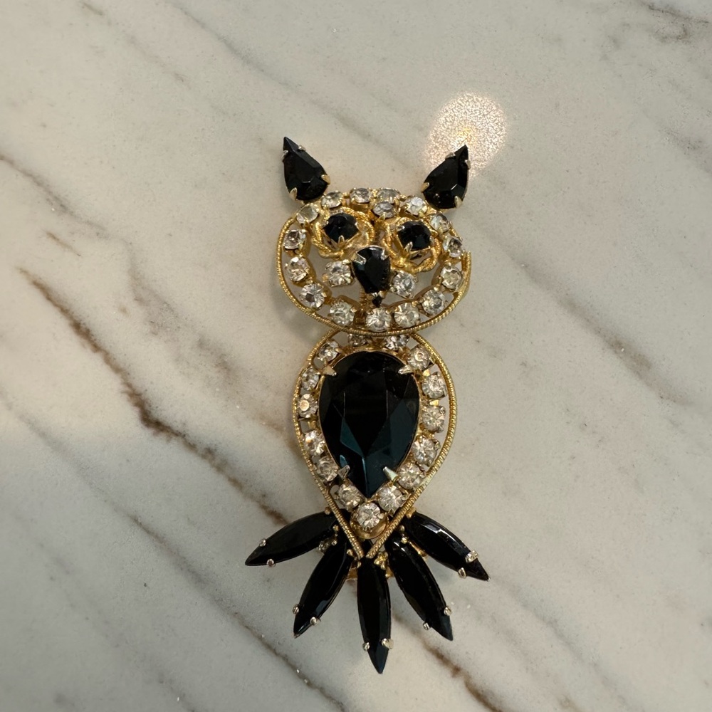 Elegant Black and Gold Owl Brooch